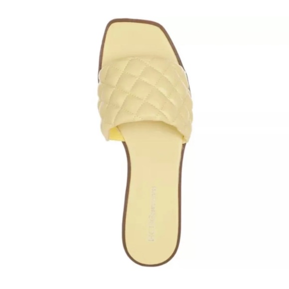 BCBGENERATION YELLOW SLIDE SANDALS  NWT SIZE 9 - Picture 2 of 13